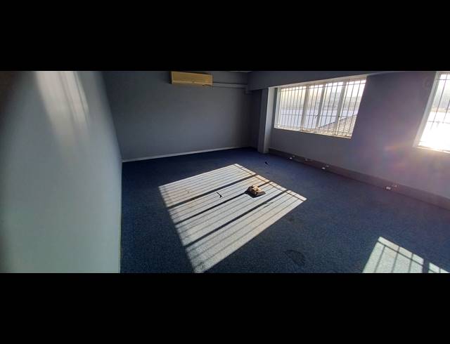 928M² WAREHOUSE TO LET IN PINETOWN NORTH INDUSTRIA